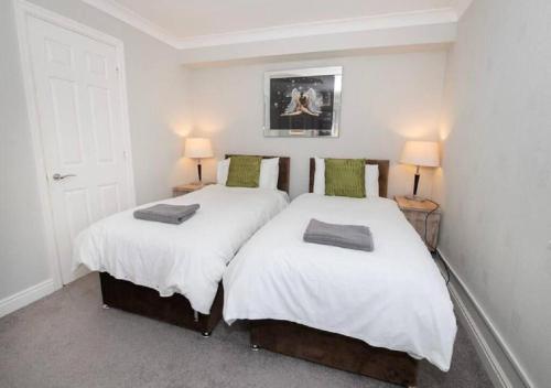 Pelican Stylish 2 Bed Apartment Close To Beach & Town