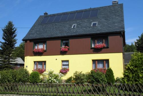 Ferienwohnung Einenkel — 4-Star Luxury Hotel in Seiffen, Germany