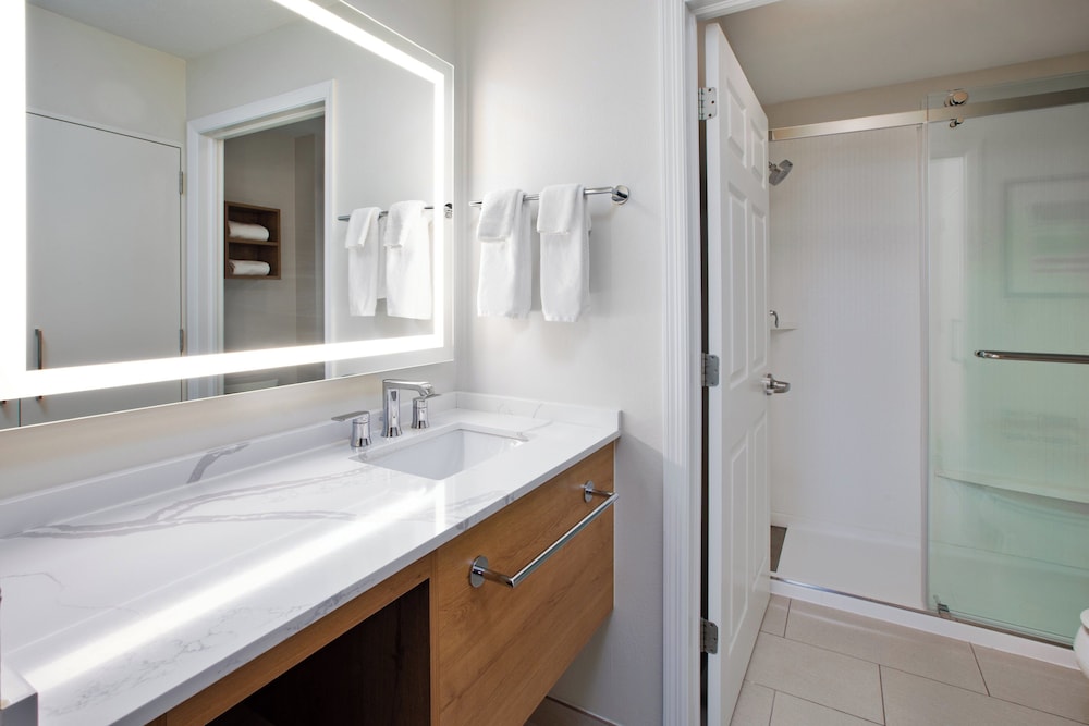 Staybridge Suites Omaha 80th And Dodge - photo 23