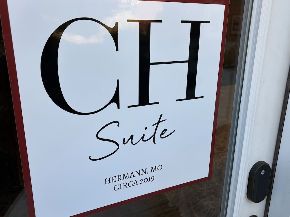 Hermann Crown Suites - photo 287