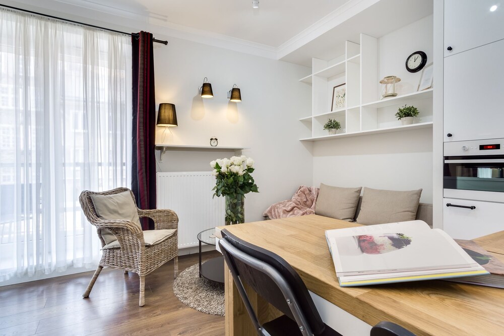 Queen Deluxe — 4-Star Luxury Hotel in Gdansk, Poland