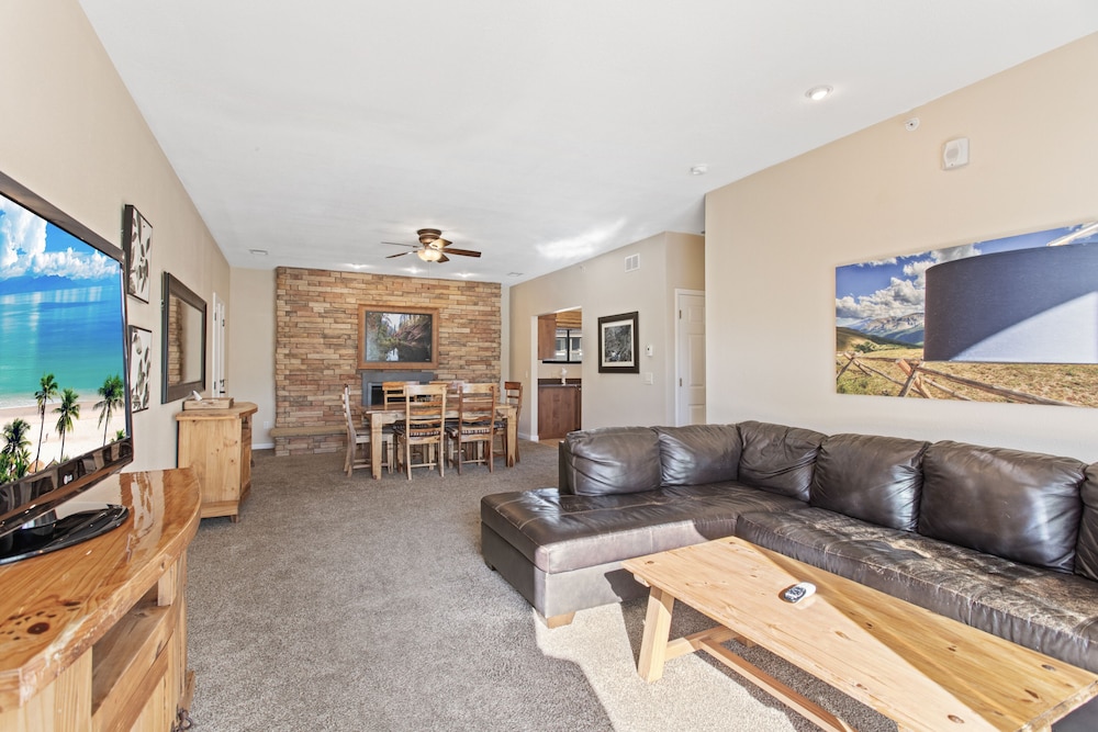 Coyote Mountain Lodge - photo 58