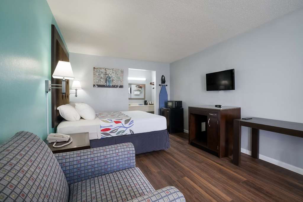 Americas Best Value Inn Suites & Studios Blytheville by Sonesta - photo 26