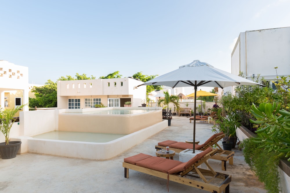 Rooftop pool