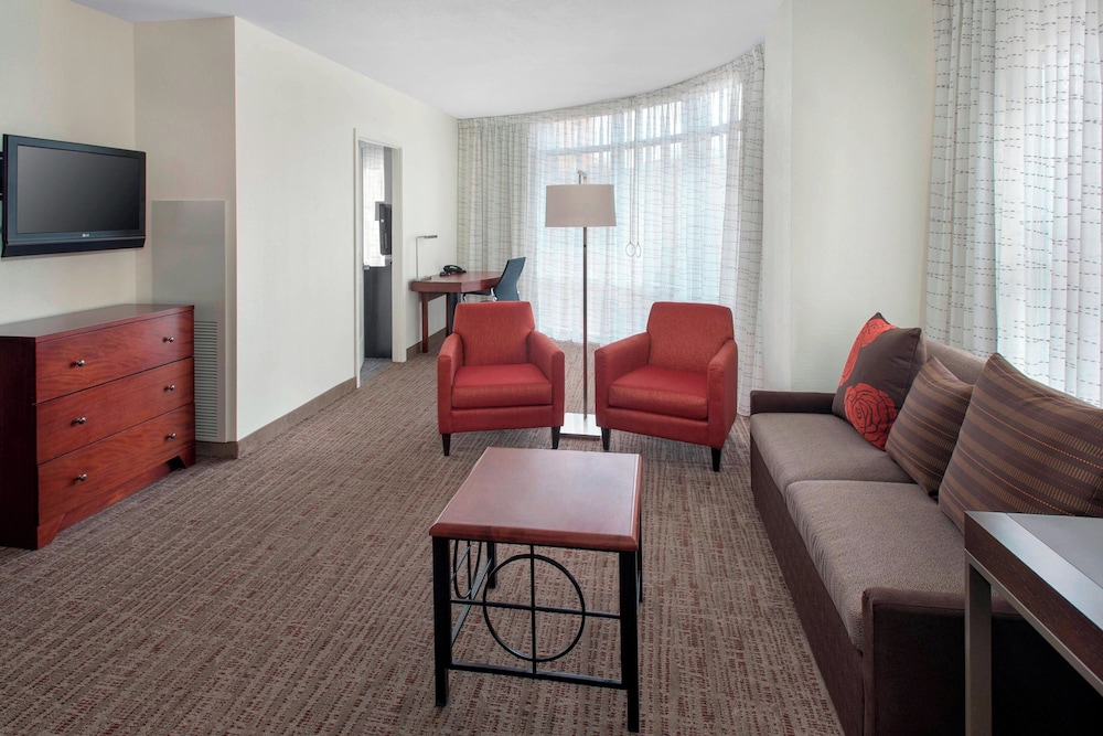 Residence Inn Alexandria Old Town South at Carlyle - photo 16
