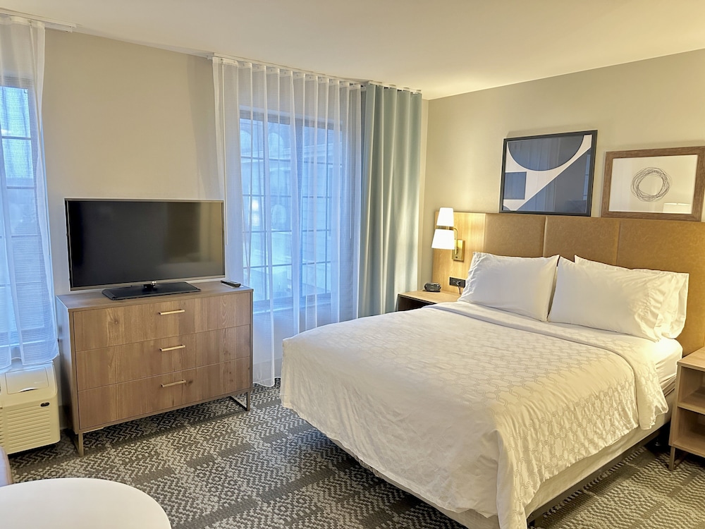 Staybridge Suites Milwaukee West Oconomowoc by IHG - photo 11