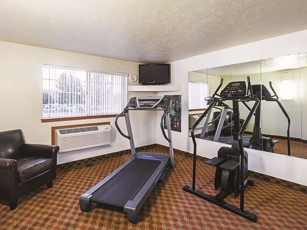 La Quinta Inn & Suites by Wyndham Woodburn - photo 11