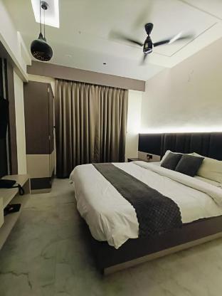 Hotel Raj Residency in Jalgaon, India