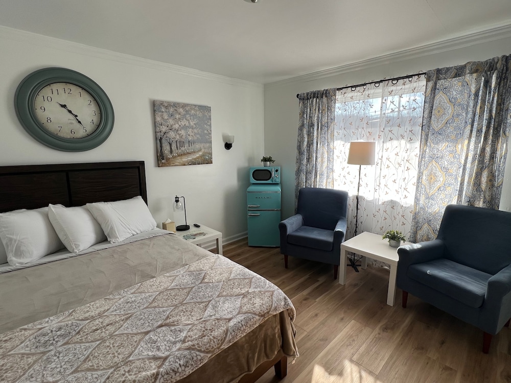 Cobmin Ridge Motel - photo 14