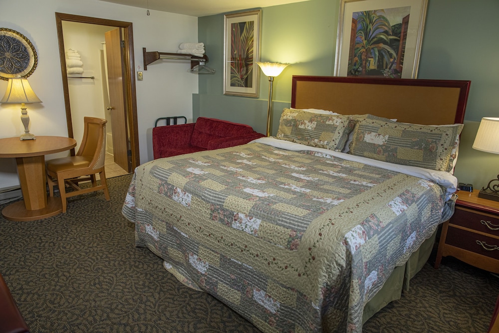 Coachlite Inn - photo 23