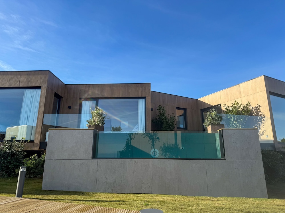 Espazo - carbon neutral hotel in Carballo