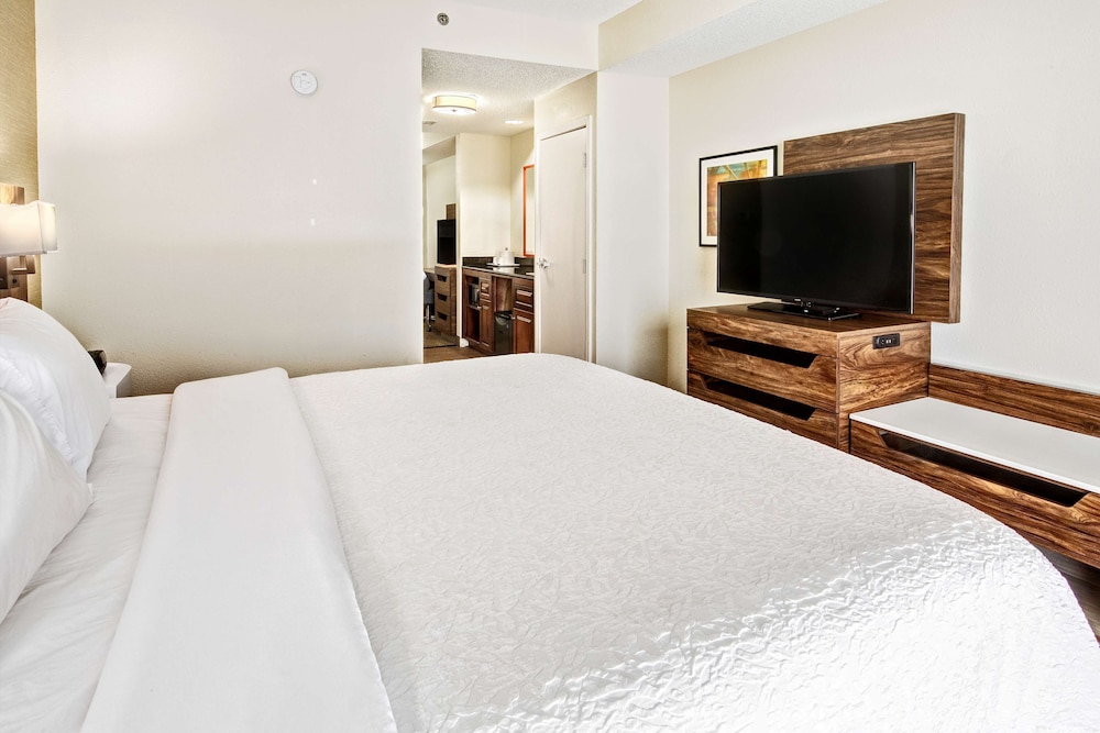 Hampton Inn Van Buren - photo 11