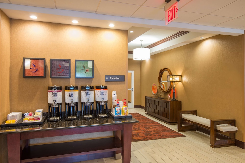 Hampton Inn Kingston - photo 21