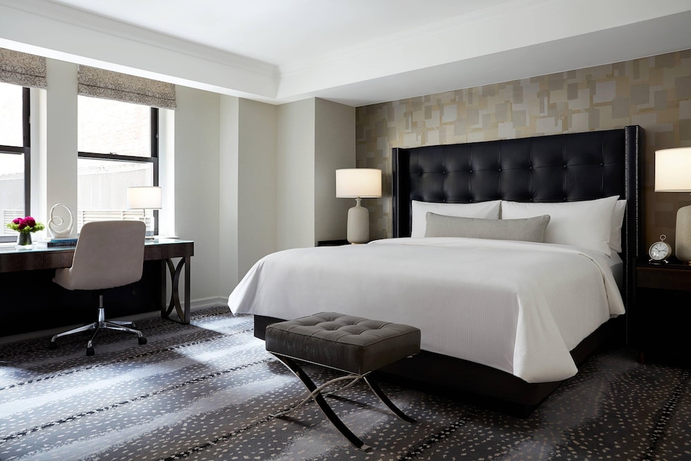 JW Marriott Essex House New York - photo 14