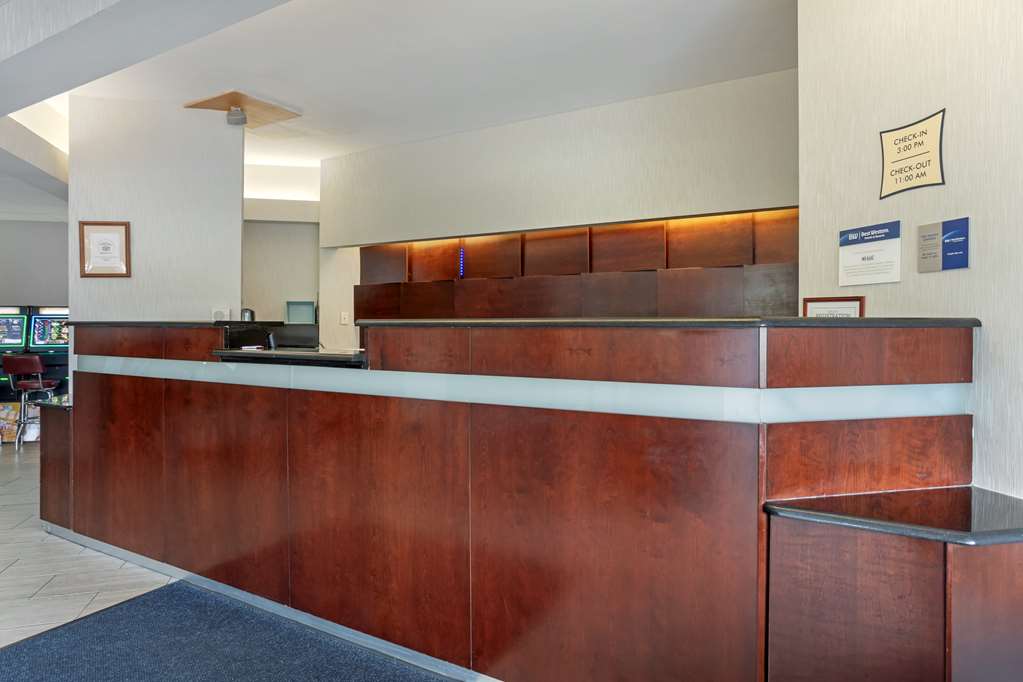 Best Western Plus Reading Inn & Suites - photo 7