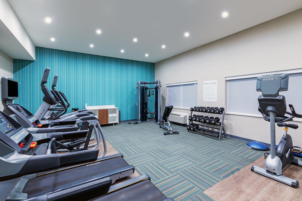 Holiday Inn Express And Suites Dalhart - photo 21