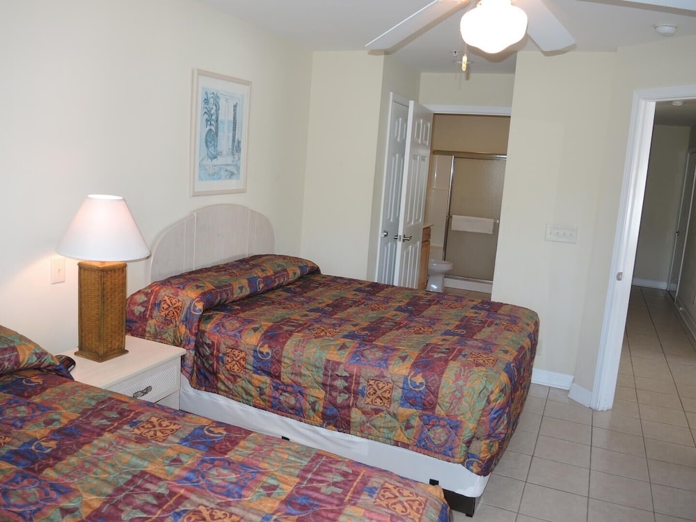 Full Kitchen Condo 2404M Golf Resort Close to Beach in Calabash by RedAwning - photo 4