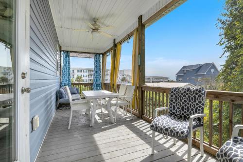 Bonne Mer by Oak Island Accommodations - photo 37