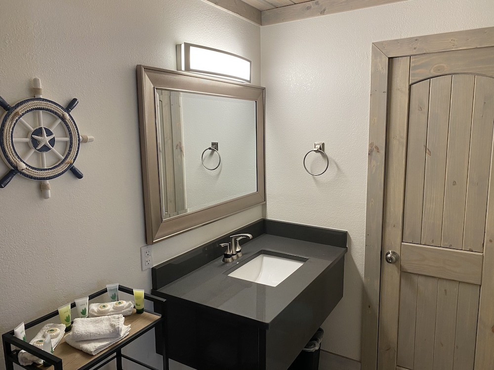 Gulf Coast Inn - photo 55