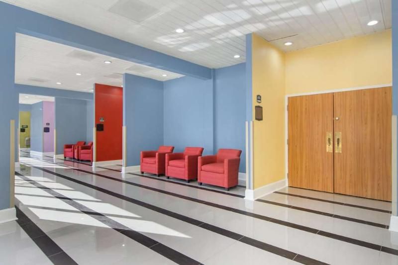 Suburban Extended Stay Hotel - photo 7