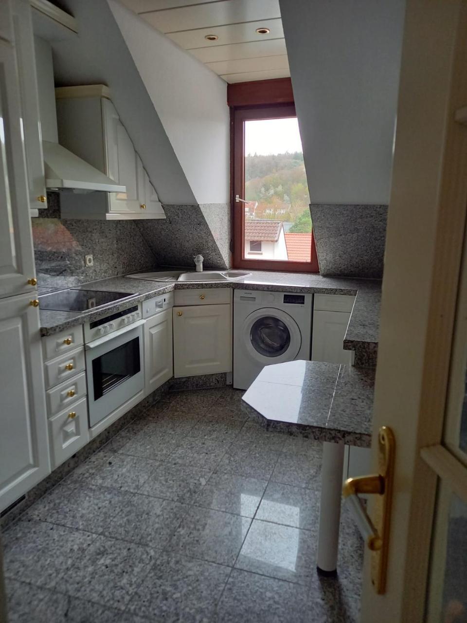 Ferienwohnung Enz 3 OG. — 4-Star Luxury Hotel in Pforzheim, Germany