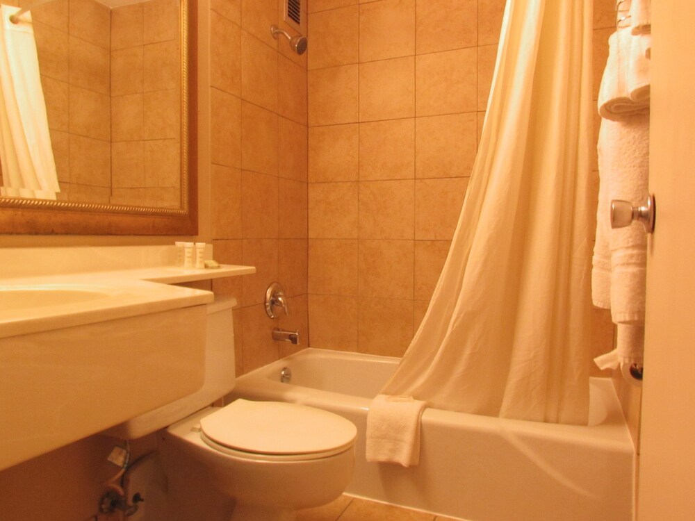 USA Inn and Suites Springfield Ohio - photo 15