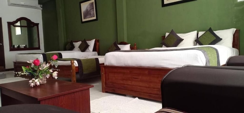 Capital Regency — Kandy — photo 2