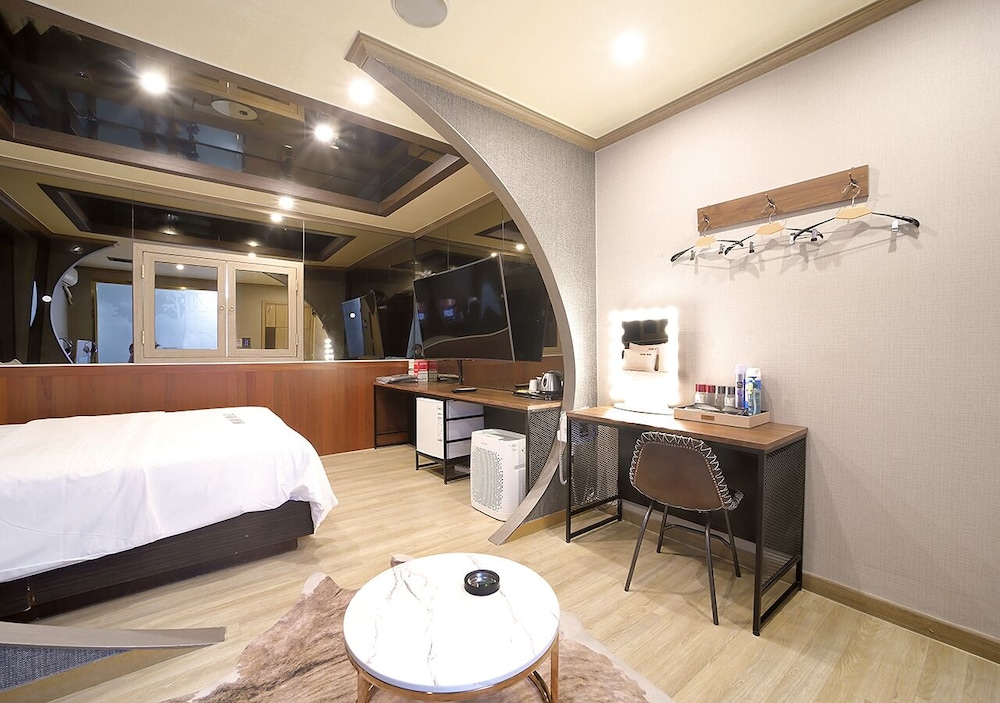 Hotel Via — Ansan-Si — photo 5
