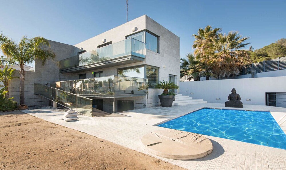 Villa Augusta TH75 — 4-Star Luxury Hotel in Tarragona, Spain