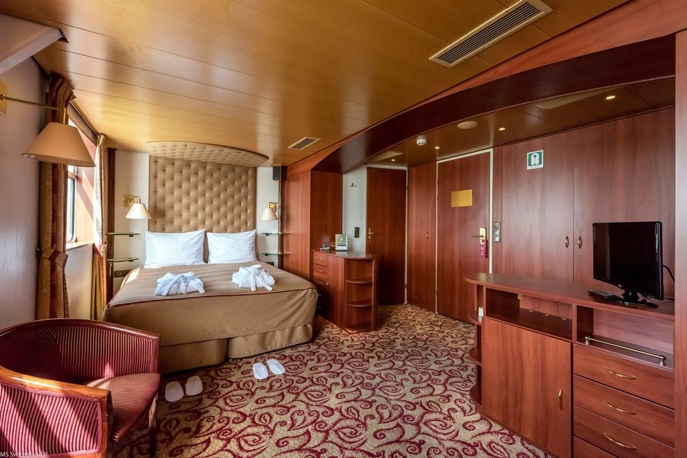 Knm Ms Switzerland Ii Cologne — Koeln