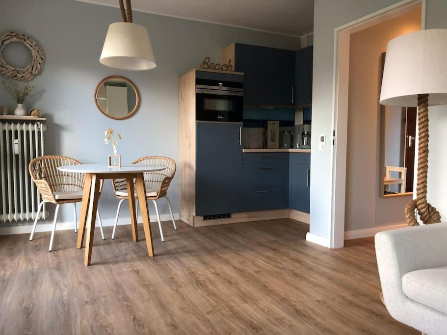 Maritime Wohnung Ostsee mit privatem Seezugang — 4-Star Luxury Hotel in Scharbeutz, Germany