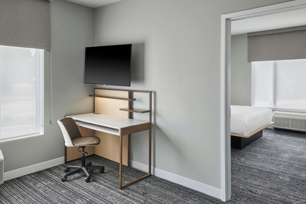 TownePlace Suites by Marriott Calhoun - photo 21