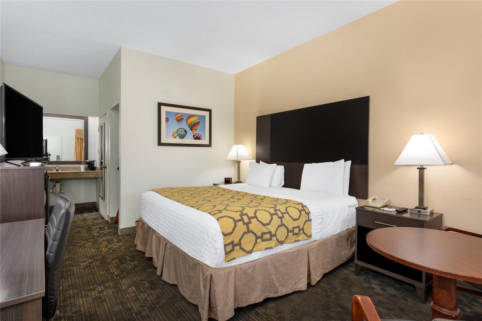 Baymont by Wyndham Tallahassee - photo 18