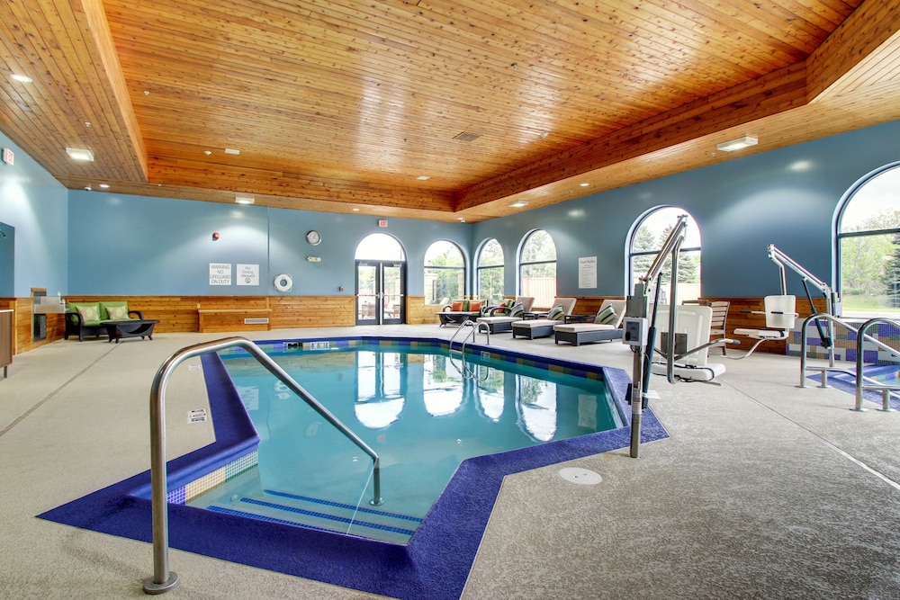 Holiday Inn Express & Suites Aurora Naperville by IHG - photo 30