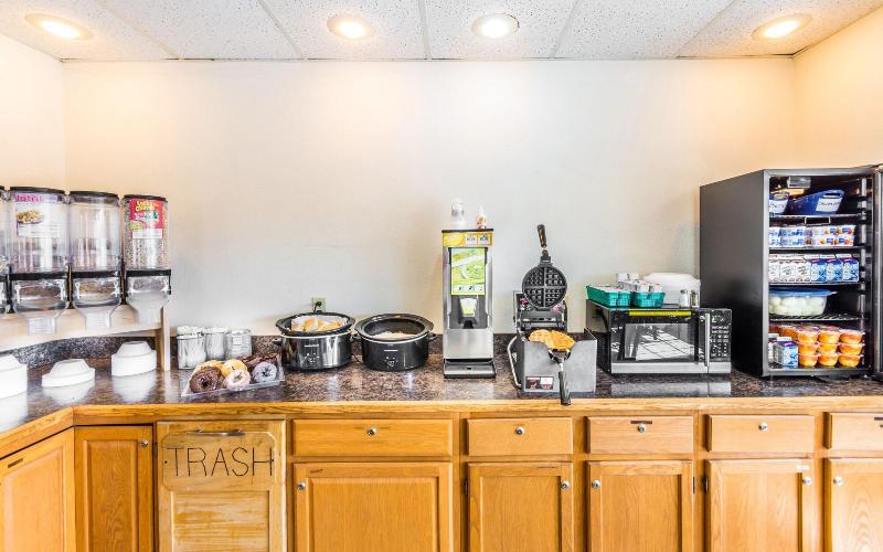 Wamego Inn and Suites - photo 19