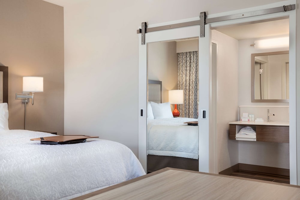 Hampton Inn & Suites West Des Moines SW Mall Area - photo 15
