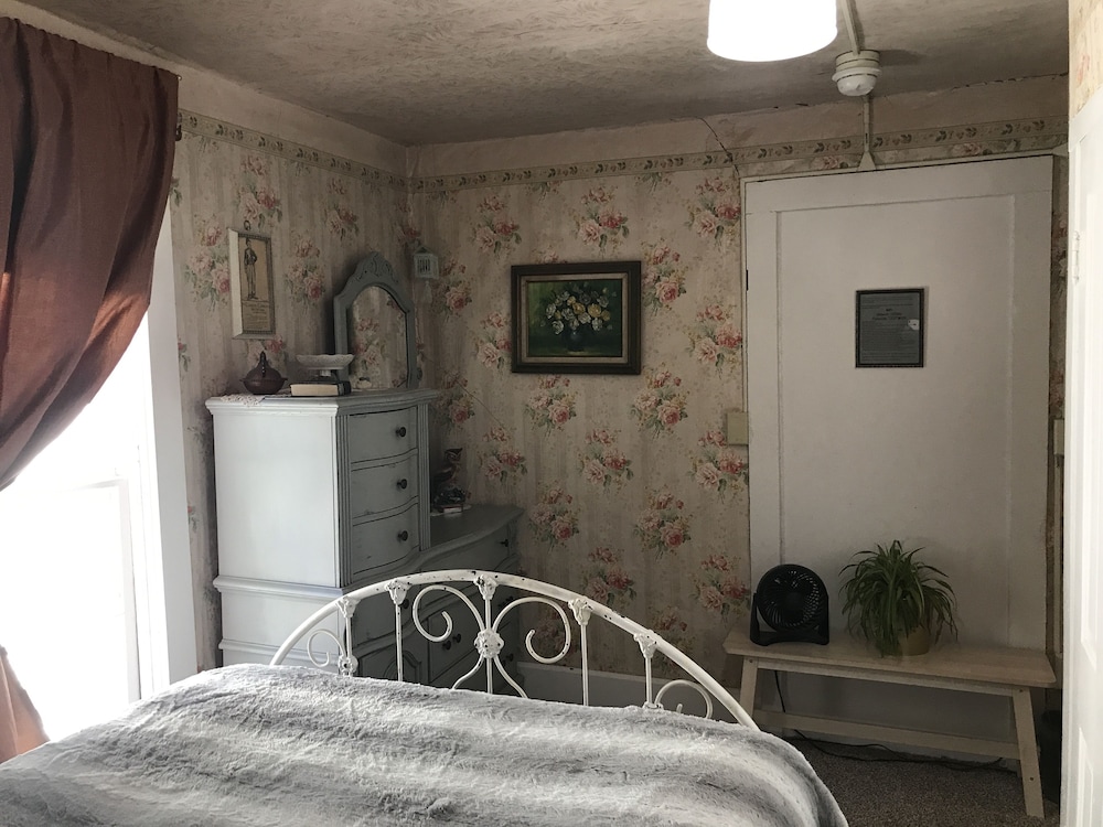 Historic Windsor Hotel - photo 5