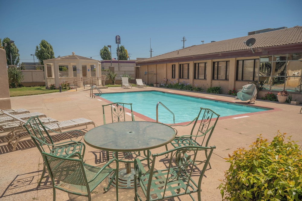 Motel 6 Soledad CA - photo 36