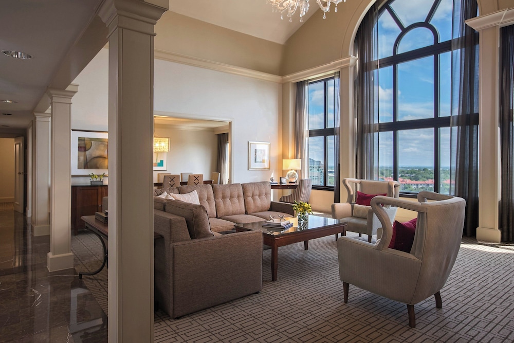 Renaissance Austin Hotel - photo 26