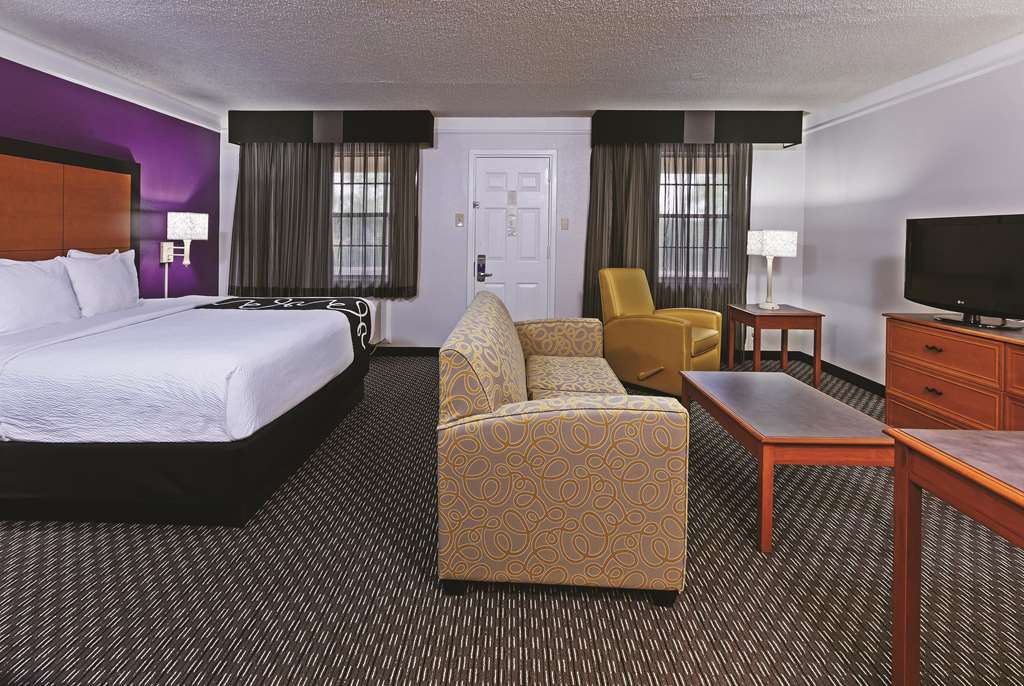 La Quinta Inn by Wyndham and Conference Center San Angelo - photo 7