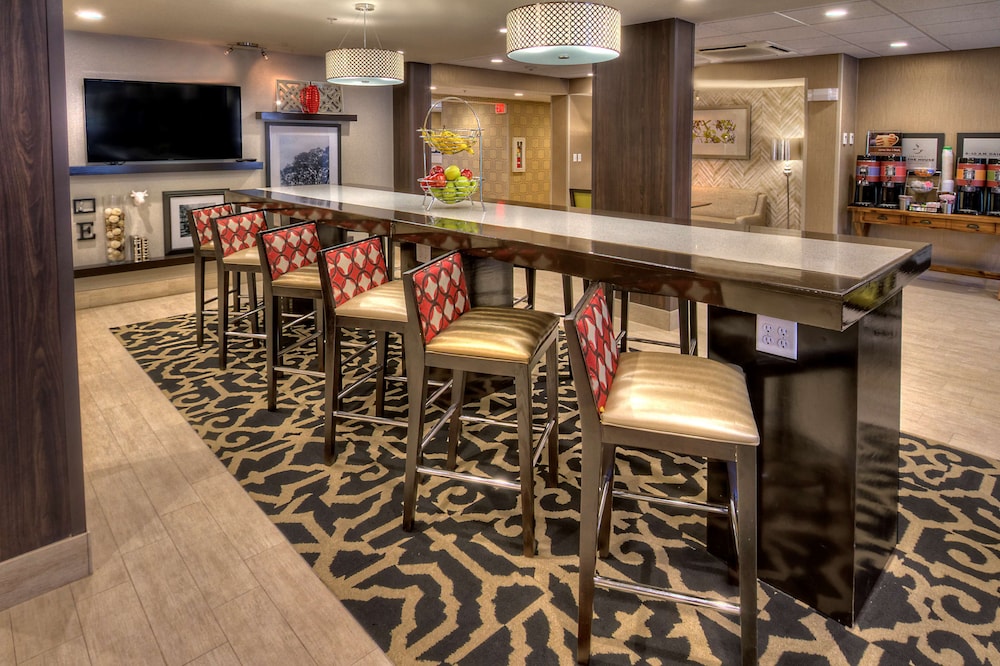 Hampton Inn Cookeville - photo 33