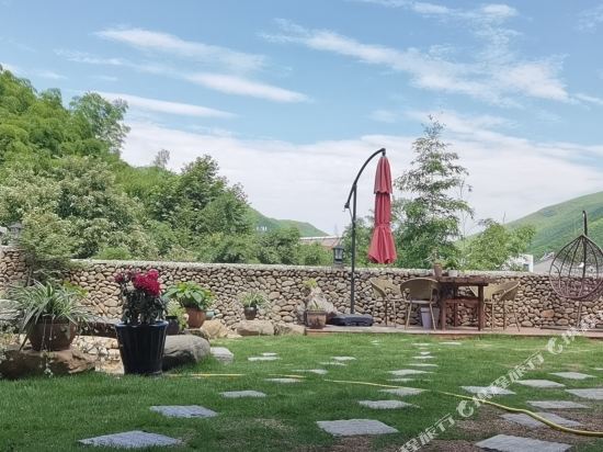 Fang Hua Pavilion Inn in Deqing, People's Republic of China