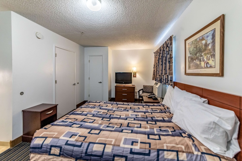 Studio 6 Extended Stay Greensboro NC I 40 - photo 15