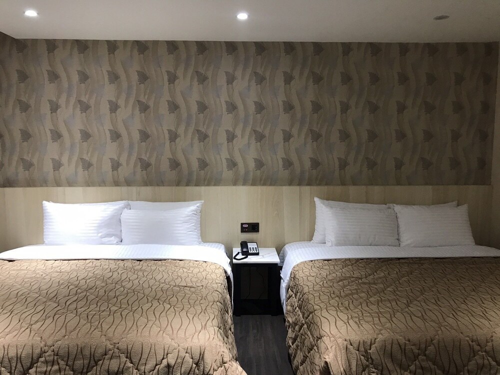 Red hotel — hotel in Yuanlin