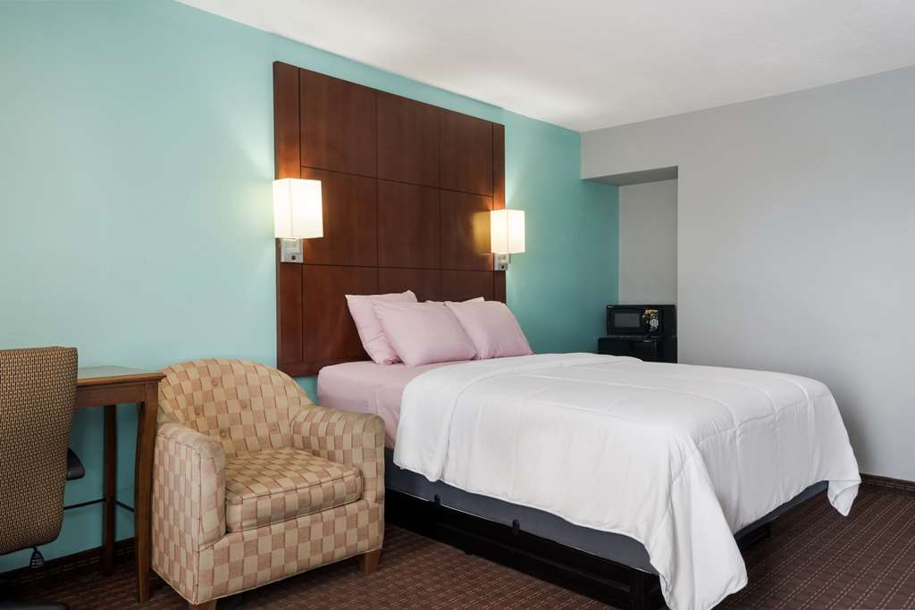 Americas Best Value Inn Suites & Studios Blytheville by Sonesta - photo 13