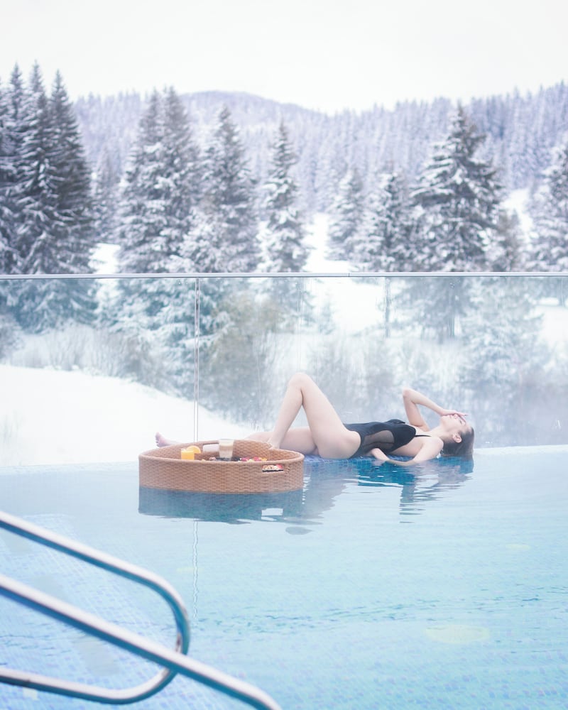 Elexus Apartments Poiana Brasov — 4-Star Luxury Hotel in Brasov, Romania