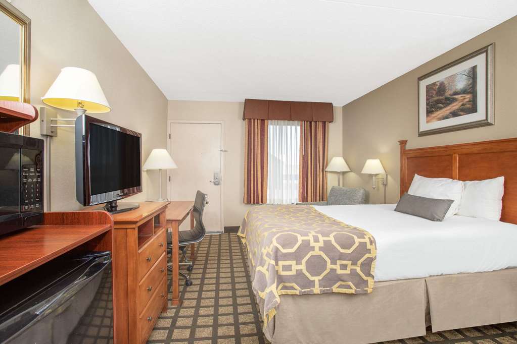 Baymont by Wyndham Hays - photo 16