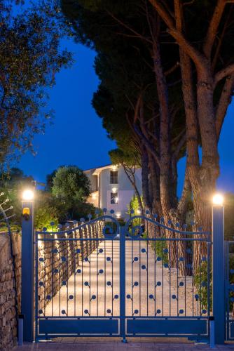 Villa Lea — 4-Star Luxury Hotel in Imperia, Italy