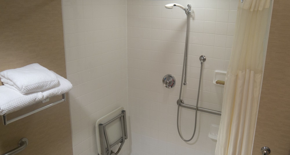 DoubleTree by Hilton Rochester - photo 24