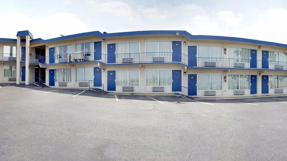Days Inn by Wyndham Batesville AR - photo 3
